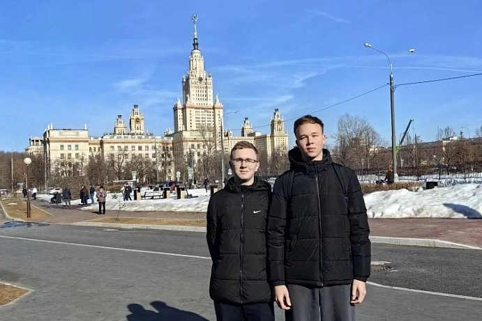 ТЫ В 10 КЛАССЕ, А 100 БАЛЛОВ ПО ЕГЭ УЖЕ В КАРМАНЕ