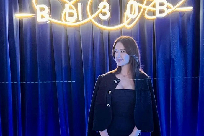 ТОРЖЕСТВЕННО И ПОЧЕТНО